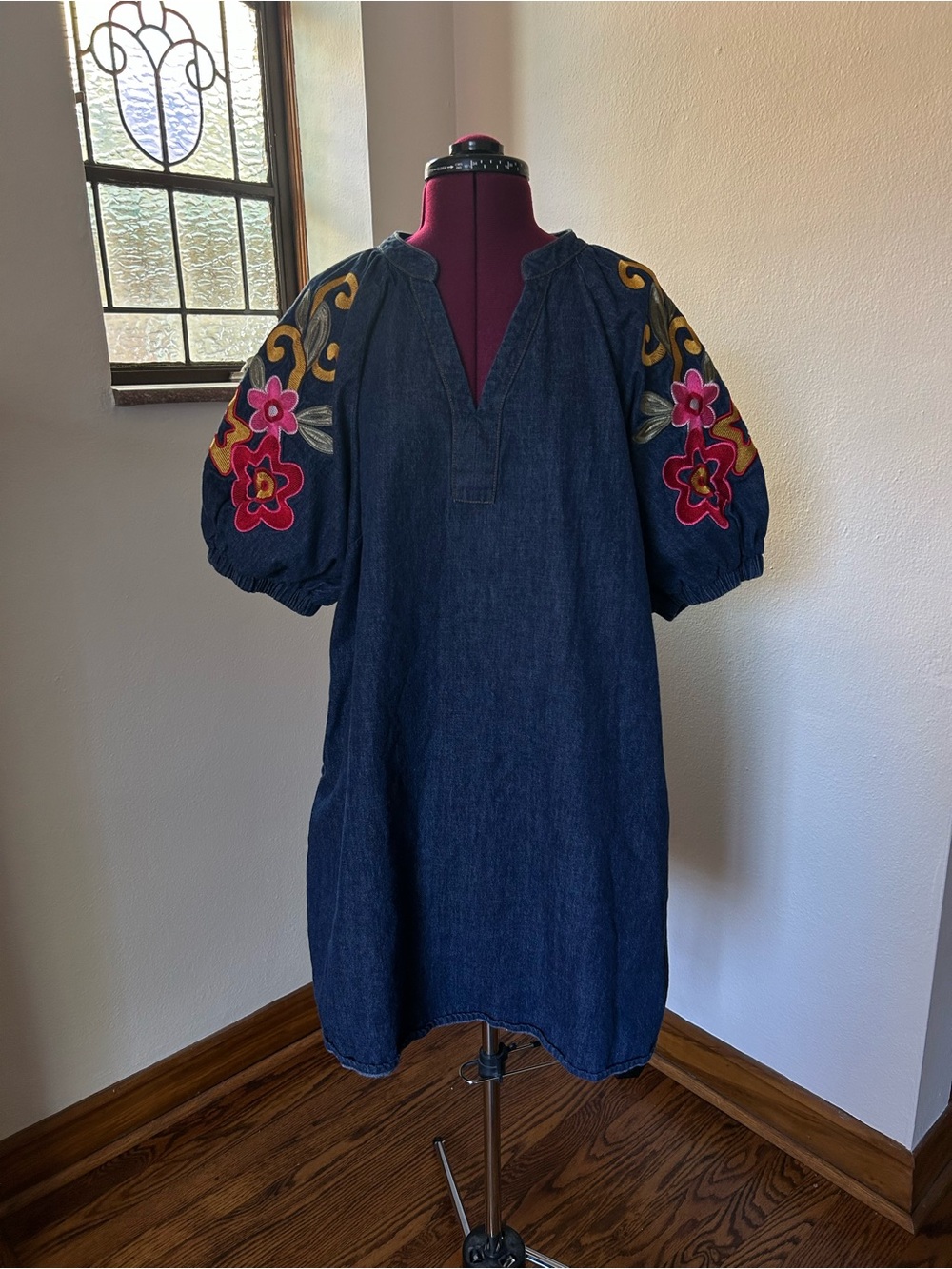 ·THML· Floral Embroidered Puff Sleeve Mini Burgundy Bloom Denim Dress Size XL